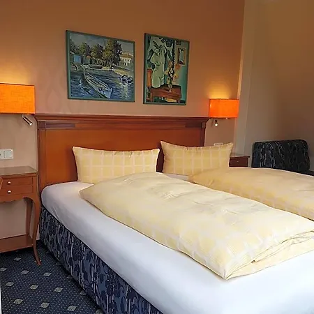 Duenenhotel Am Hotel 3*