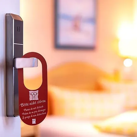 Duenenhotel Am Hotel 3*