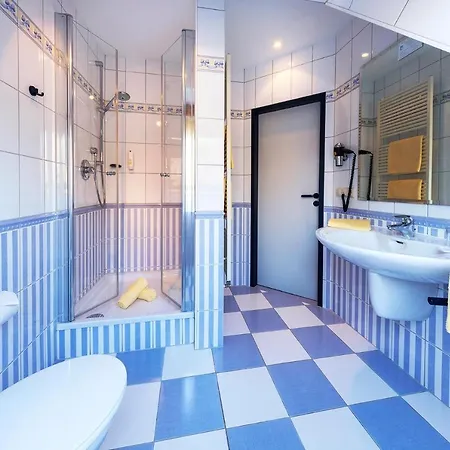 Duenenhotel Am فندق